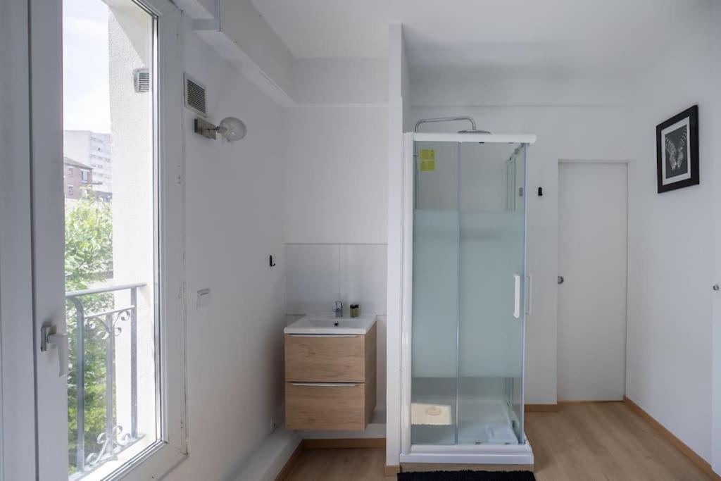 Off Appartement Familial Neuf Pour 4 - L'Eclat De Клиши Екстериор снимка